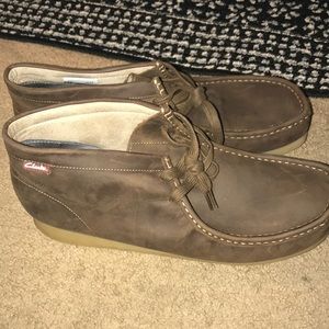 Clarks Wallabees Size 13 (9.5/10 condition)